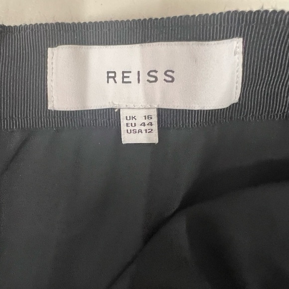 Reiss Alani Pleated Mini Skirt Size 12 - Picture 8 of 9
